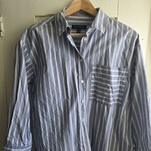 Banana Republic Women's Blue and White Striped Blouse